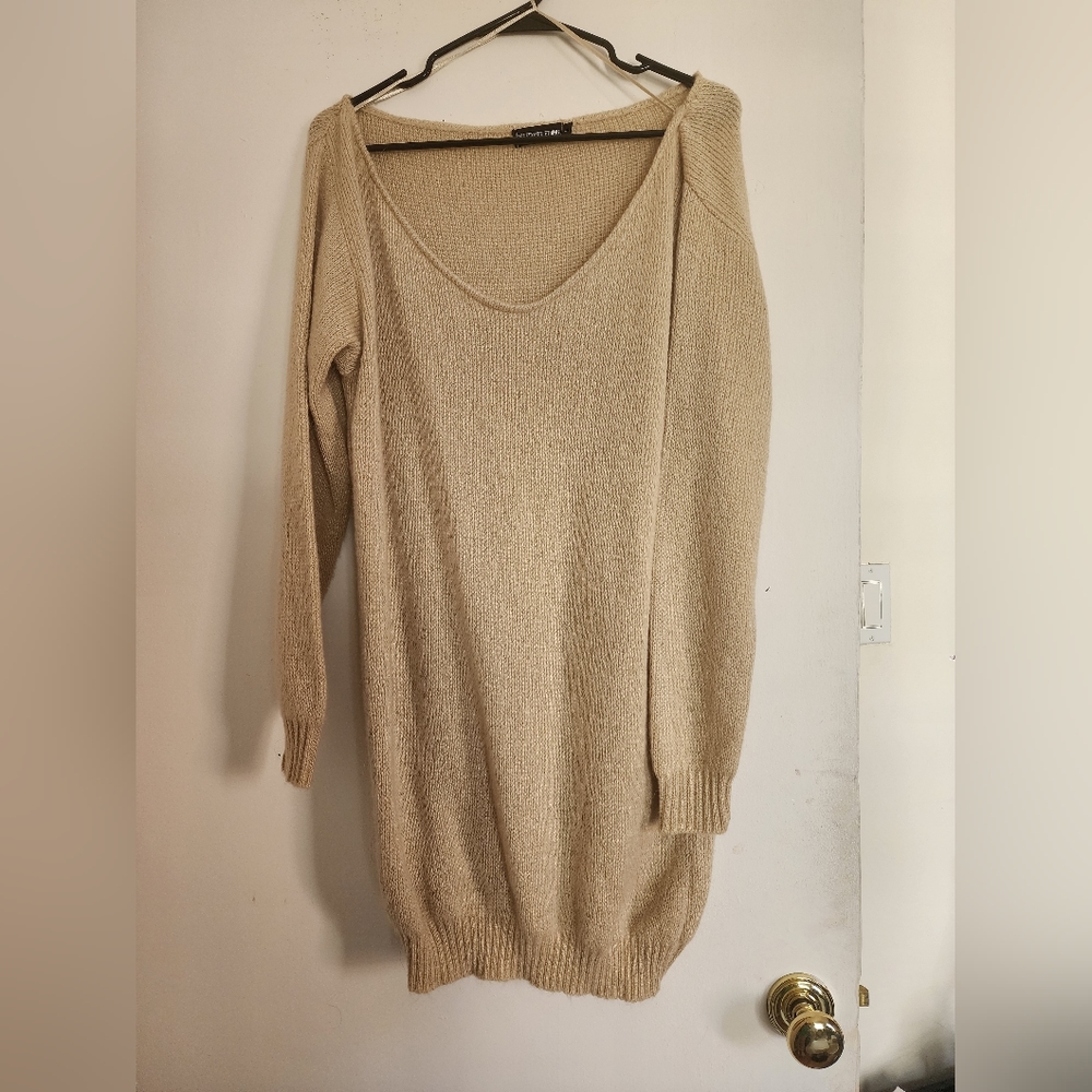 PrettyLittleThing Tan Sweater dress size L